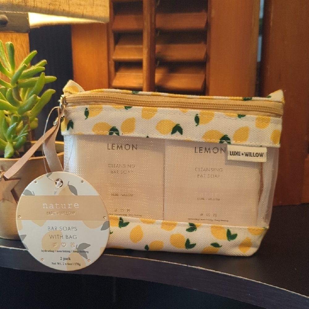 Luxe & Willow Nature Lemon Cleansing Bars Soap Pouch Hydrate NEW NICE